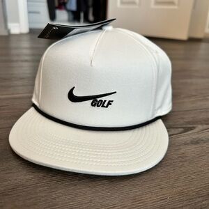 Nike Golf Aerobill NEW hat